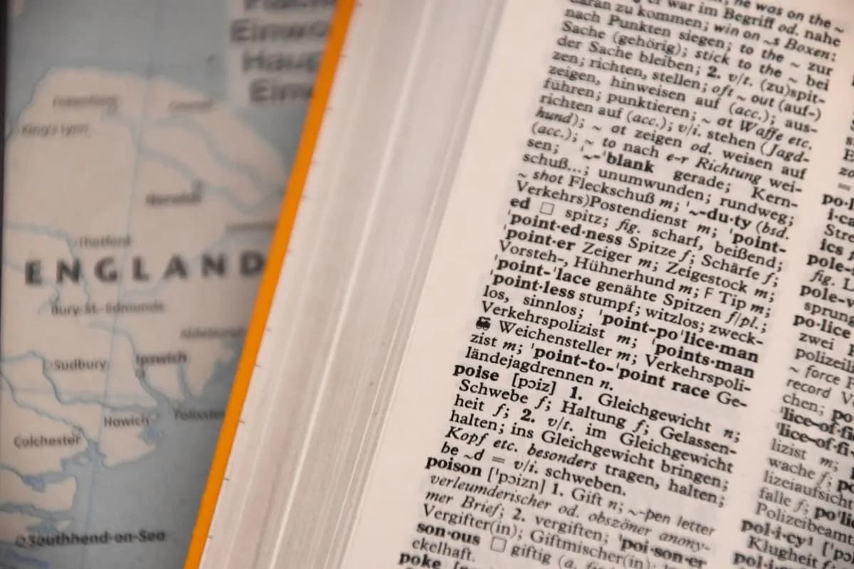 Cover Image for Multilingual Chatbot Support: Why Translation Isn't Enough