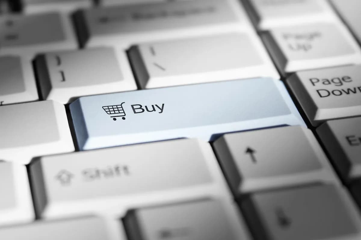 Cover Image for Shopify Chatbot: Add AI Support to Your Store
