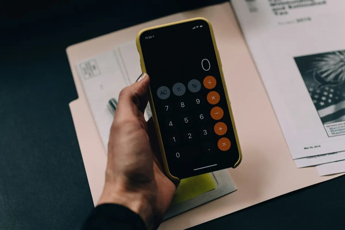 Cover Image for WhatsApp Chatbot Cost: Budget for Both Bills